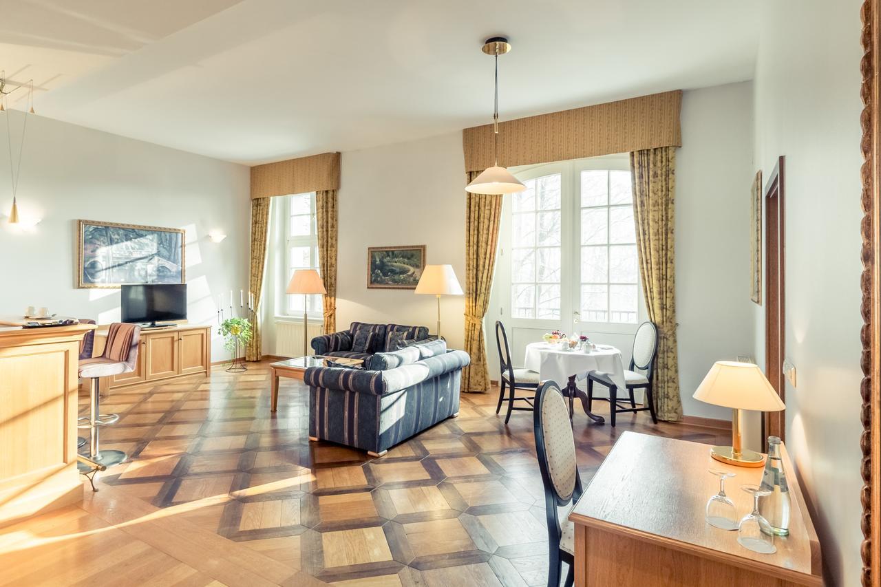 Hotel Schloss Neustadt-Glewe Extérieur photo